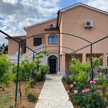 Ferienwohnung Mira Barbat na Rabu Exterior foto